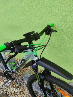 Značkové horské kolo KELLYS 27,5"/17,5" Hydraulic. disc - 3
