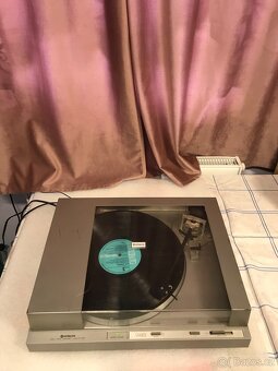 HITACHI - 3