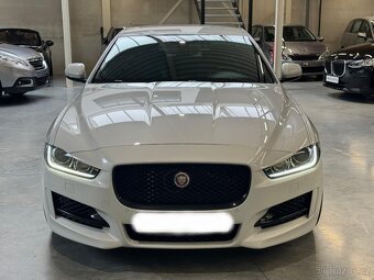 Jaguar XE 2.0i R Sport Dynamic - 241 hp - 3