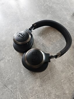 Sluchátka JBL Live 650BTNC - 3
