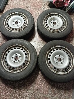 Prodám plechové disky 5x112 R15 se zimní pneu - 3