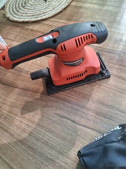 Prodám kompaktní vibrační bruska - 3