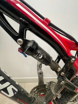 Kellys Tyke – celoodpružené horské kolo, Fox / Shimano SLX - 3