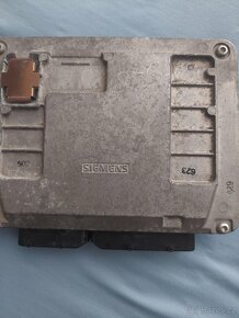 Řídící jednotka motoru Škoda Octavia 2 1.6 MPI 75 kW BGU - 3