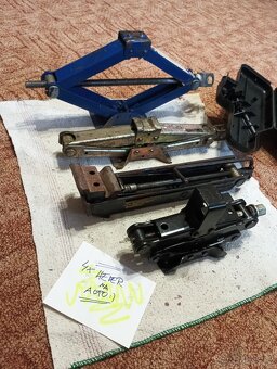 Autohevery,4ks,set za 600Kc - 3