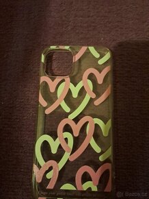 Kryt na iPhone 13 se srdíčky zdarma - 3