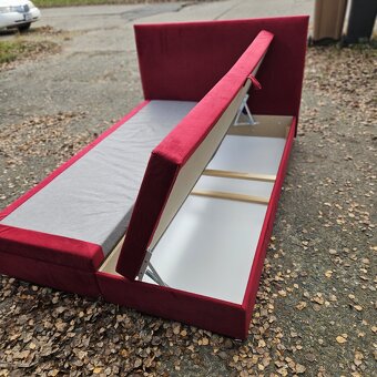 Prodám zachovalou postel 140x200cm - 3