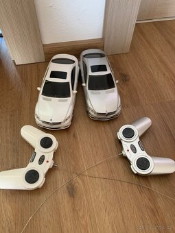 Auto Mercedes na hraní - 3