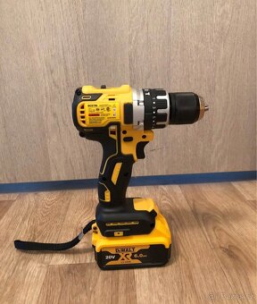 Aku vrtačka/ šroubovák DeWALT - 3
