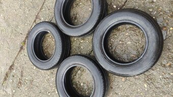 Prodám pneu 215/65 R16C - 3