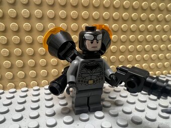 LEGO SUPER HEROES - Batman - 212113 - 3