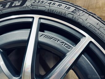 TOP zimní kola Mercedes C 43 W206 18” - 3