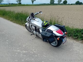 Suzuki Intruder M1800R - 3