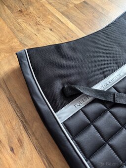 Podsedlova decka Equestrian Stockholm cerna DL - 3