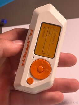 Flipper Zero – multifunkční hackerská hračka - 3