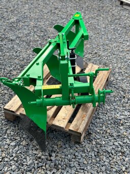 Tříradličný pluh troják za traktor - 3