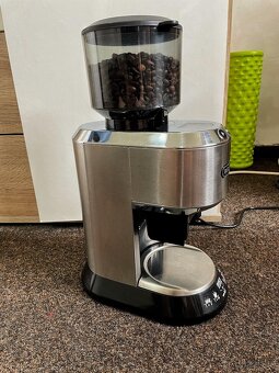 Mlýnek DeLonghi KG521.M - 3