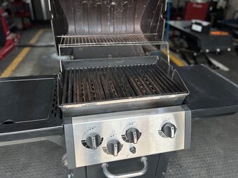 Plynový gril zahradní trojhorákový gril Broil King Royal 340 - 3