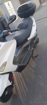 Kymco Xciting 300i R Skútr - 3