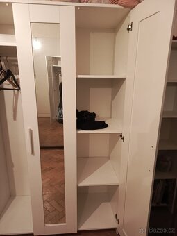 Šatní skříň - 3