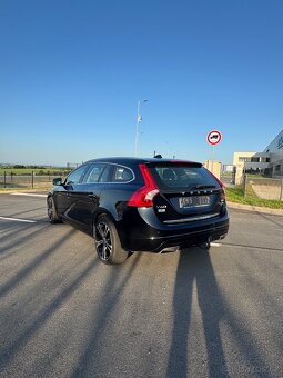 Volvo V60, 2.4 D6 AWD 158 kW PLUG-IN HYBRID - 3