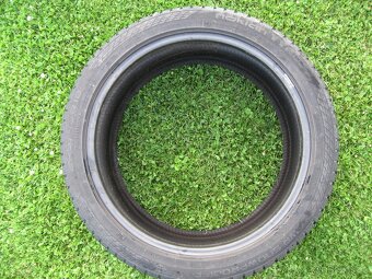 PRODÁM ZIMNÍ PNEU 245/40R18 NOKIAN WRSnowproof P 97V 2x - 3