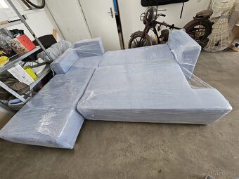 Rozkládací modrý gauč - 3