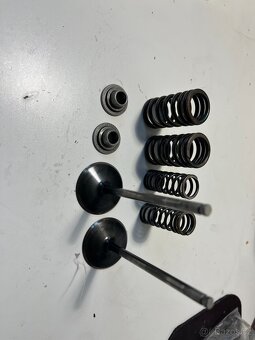 KTM DUKE 390 2014 - díly - 3