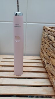 Zubní kartáček Philips Sonicare DiamondClean - 3