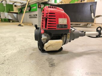 zahradní křovinořez - 3