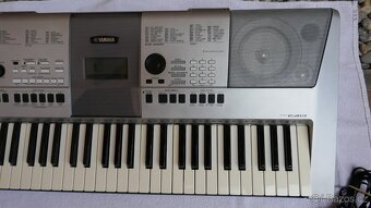 KLÁVESY Yamaha PSR-E413 - 3