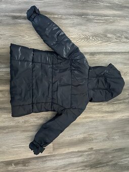 Zimní dívčí kabátek zn.Benetton - 3