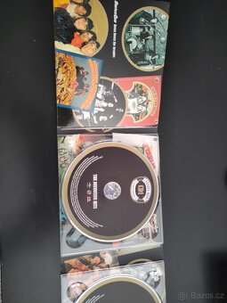 Status Quo - The Definitive Hits - 3