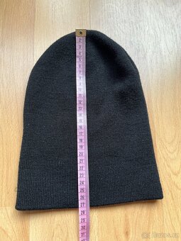 Černá zimní čepice - 3