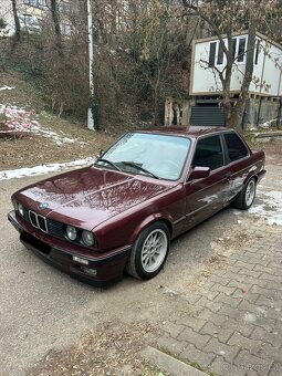 Prodam BMW e30 kupe 320i - 3