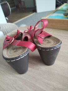 Dámské sandály na podpatku - 3