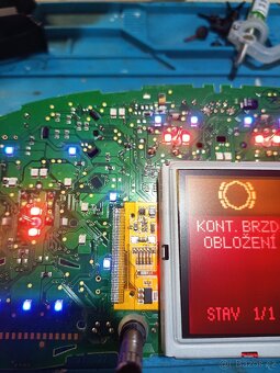 Výměna LCD Maxidot Displejů a Klíče VW - 3
