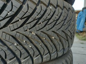 195/60 R15 celoroční sada 7-7,5 mm - 3