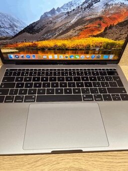 Apple MacBook Pro 2017 13"- Core i5 2,3GHz, 128GB SSD, 8GB - 3