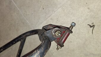 JAWA, nebo ČZ originál závěsné zařízení s křížem pro PAV - 3