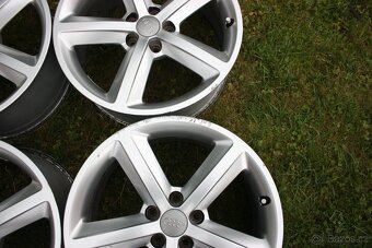 Kola Audi 8,0Jx18 ,5x112 střed 66,5 - 3