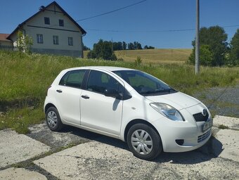 Toyota Yaris 1.0 - moc hezká - 3