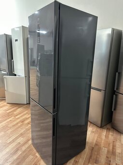 Lednice s mrazákem Aeg (235) - 3