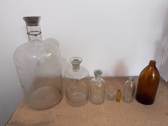 Laboratorní chemické sklo - 3