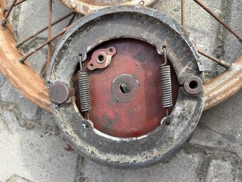 Jawa 350 SV - přední kolo s brzdovým štítem - 3