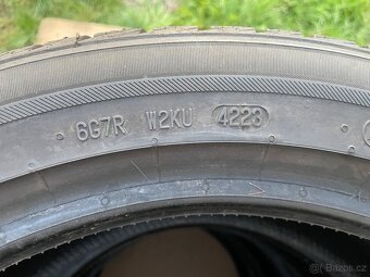 4ks.Zanovni zimní pneu 225/45/17.zn. Barum. - 3