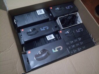 Xiaomi Mi Smart Band 5 a 6 řemínky a nabíječky také - 3