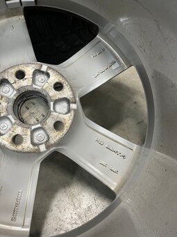 Kompletní sada Audi A3 R18 zimní - 3