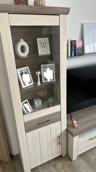 Obývací stěna + konferenční stolek - 3