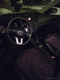 KIA CEED 2010 .....1,4 benzin, prvni majitel - 3